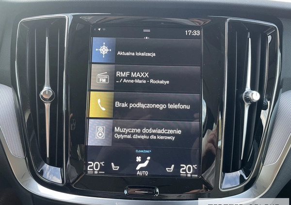 Volvo V60 Cross Country cena 144900 przebieg: 128990, rok produkcji 2019 z Warszawa małe 596